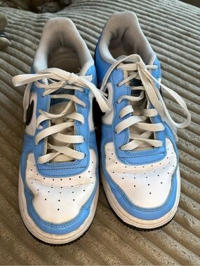 Nike airforce 1.  Woman 7.5 Low-Top Sneakers in Light Blue and White